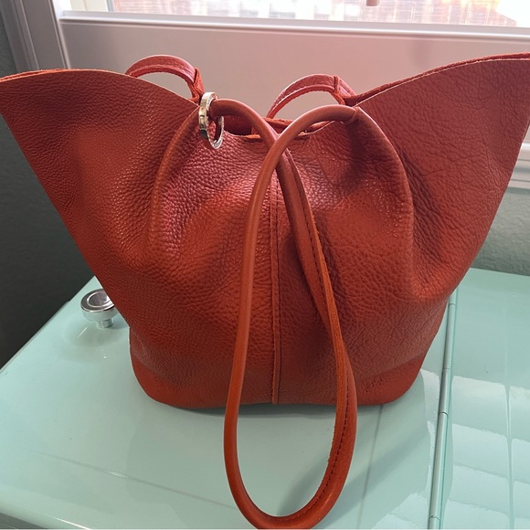 RARE Color- Portland Leather Goods Large Devan in KOI - Picture 14 of 14